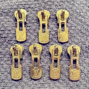 Authentic Louis Vuitton vintage larger size zipperhead pulls with rings …